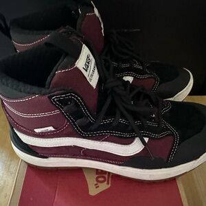 Vans Ultrarange Exo Hi Mte Port Royale Maroon Size 6.5M & 8.0W